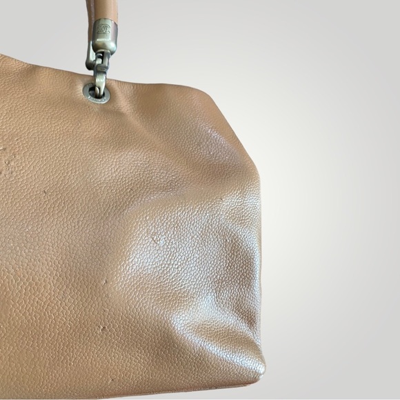 Vintage Chanel Tan Caviar Leather CC Tote - Picture 11 of 16